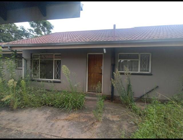4 BEDROOM HOUSE FOR SALE IN KLIPRIVIER